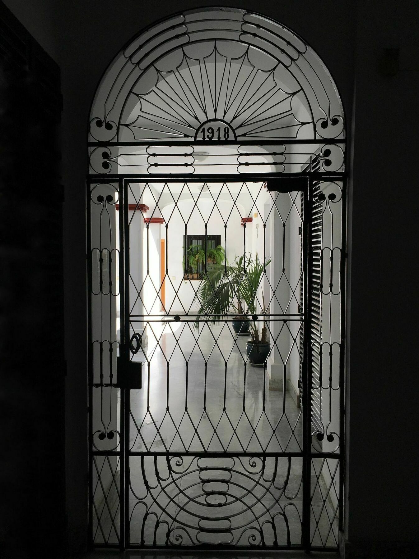 Teodosio Apartment Free Parking & Central Ac Seville Exterior photo